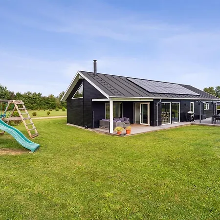 Amdi - 700m From The Sea By Interhome Semesterbostad *