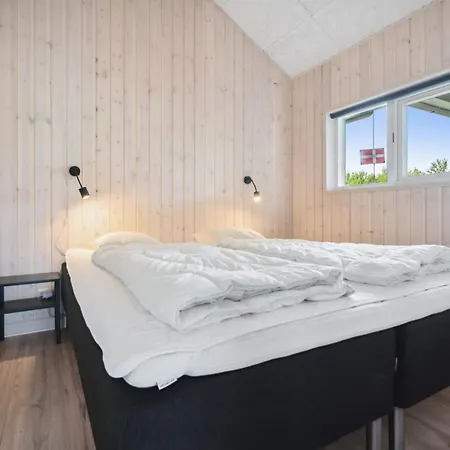 Amdi - 700m From The Sea By Interhome Nedre Lysabild