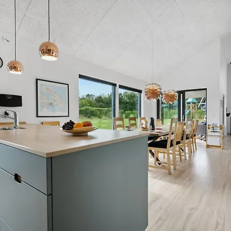 Amdi - 700m From The Sea By Interhome *