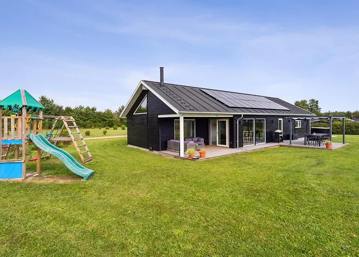 Amdi - 700m From The Sea By Interhome Feriehus *