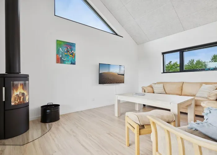 Semesterbostad Amdi - 700m From The Sea By Interhome *