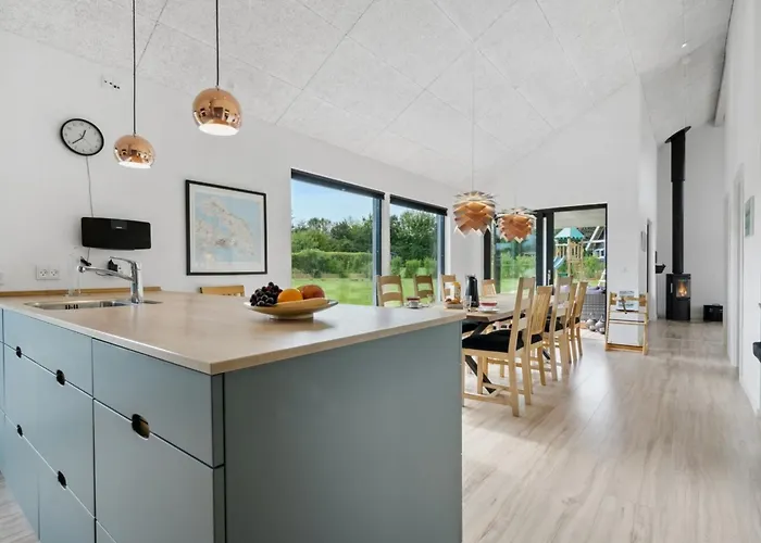 Amdi - 700m From The Sea By Interhome *