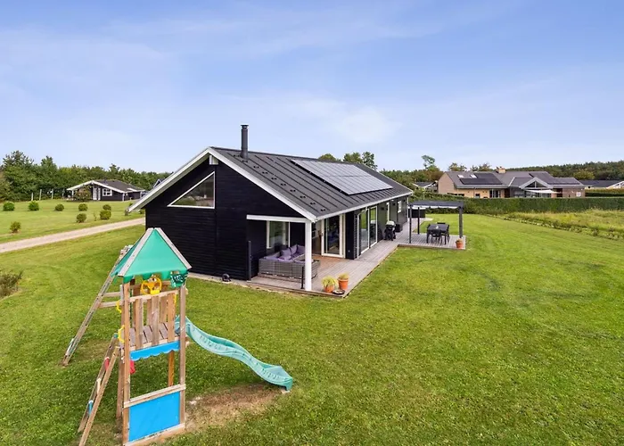 Amdi - 700m From The Sea By Interhome