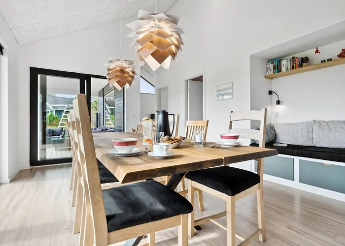 Semesterbostad Amdi - 700m From The Sea By Interhome *